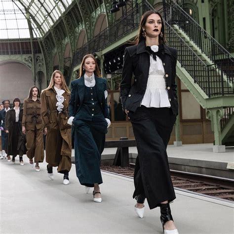 chanel cruise train